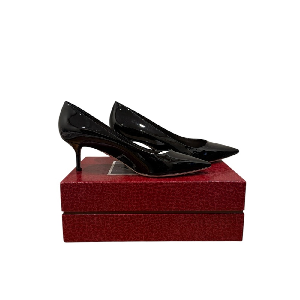 Tamara Mellon Womans Black Patent Leather Heels